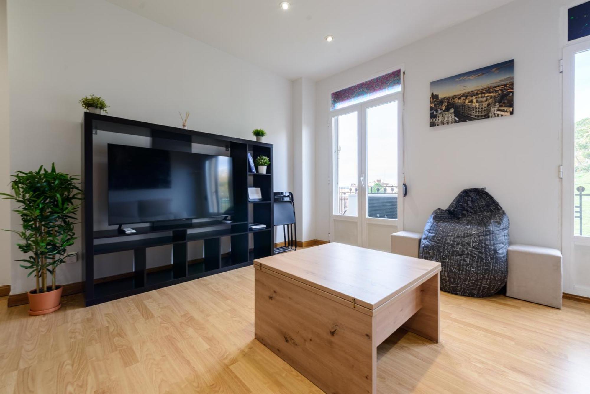 דירות Amplio Piso En Madrid Centro Con Vistas Al Templo De Debod מראה חיצוני תמונה